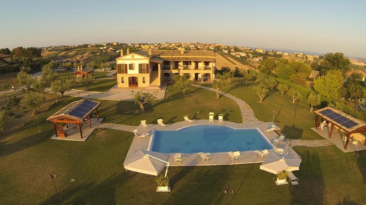 Residence Colle Veroni Mosciano SantʼAngelo Exteriér fotografie